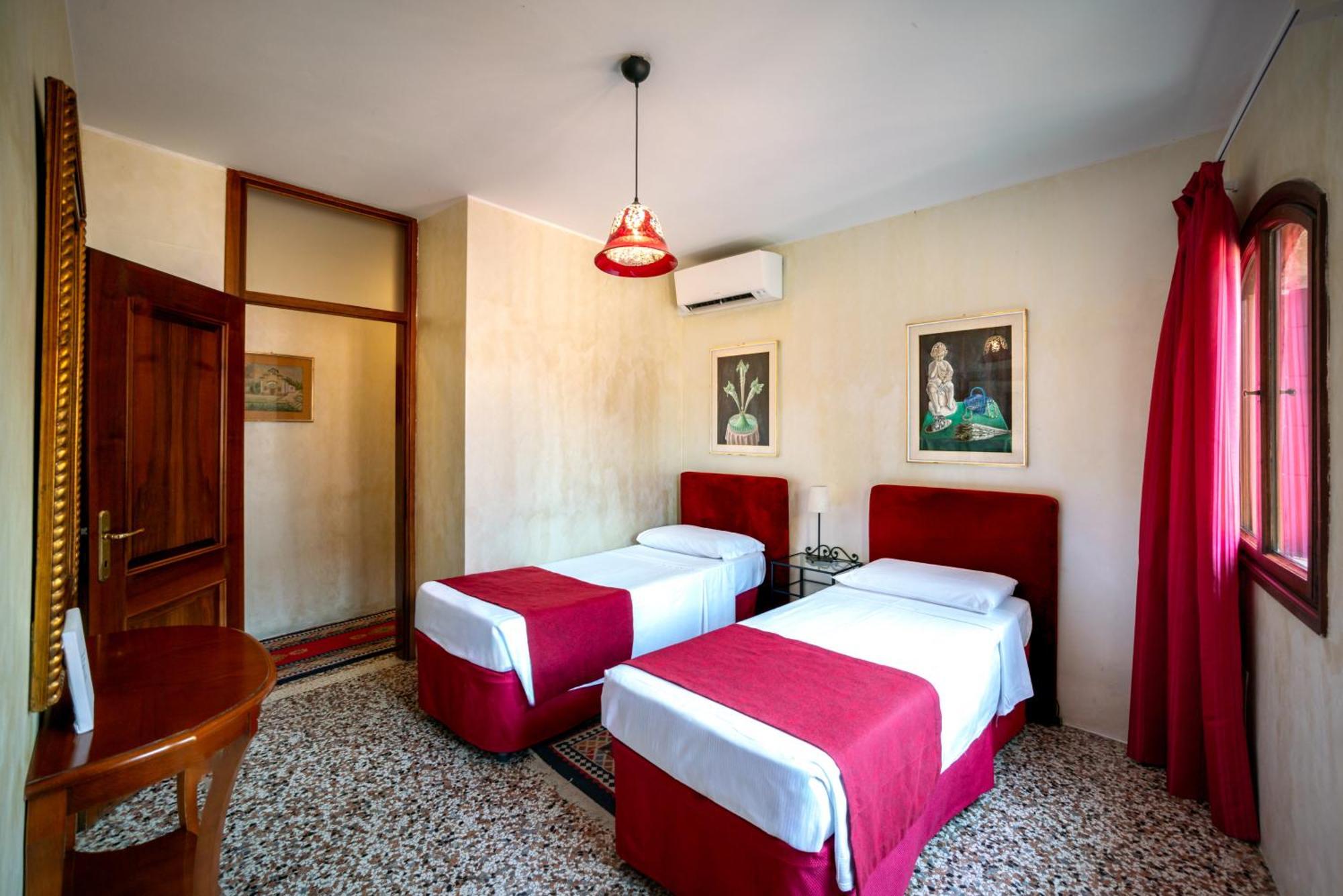 Hotel Palazzo San Luca Venecia Habitación foto