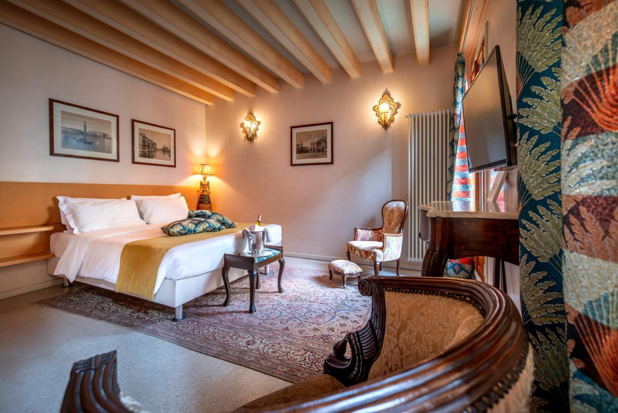 Hotel Palazzo San Luca Venecia Habitación foto